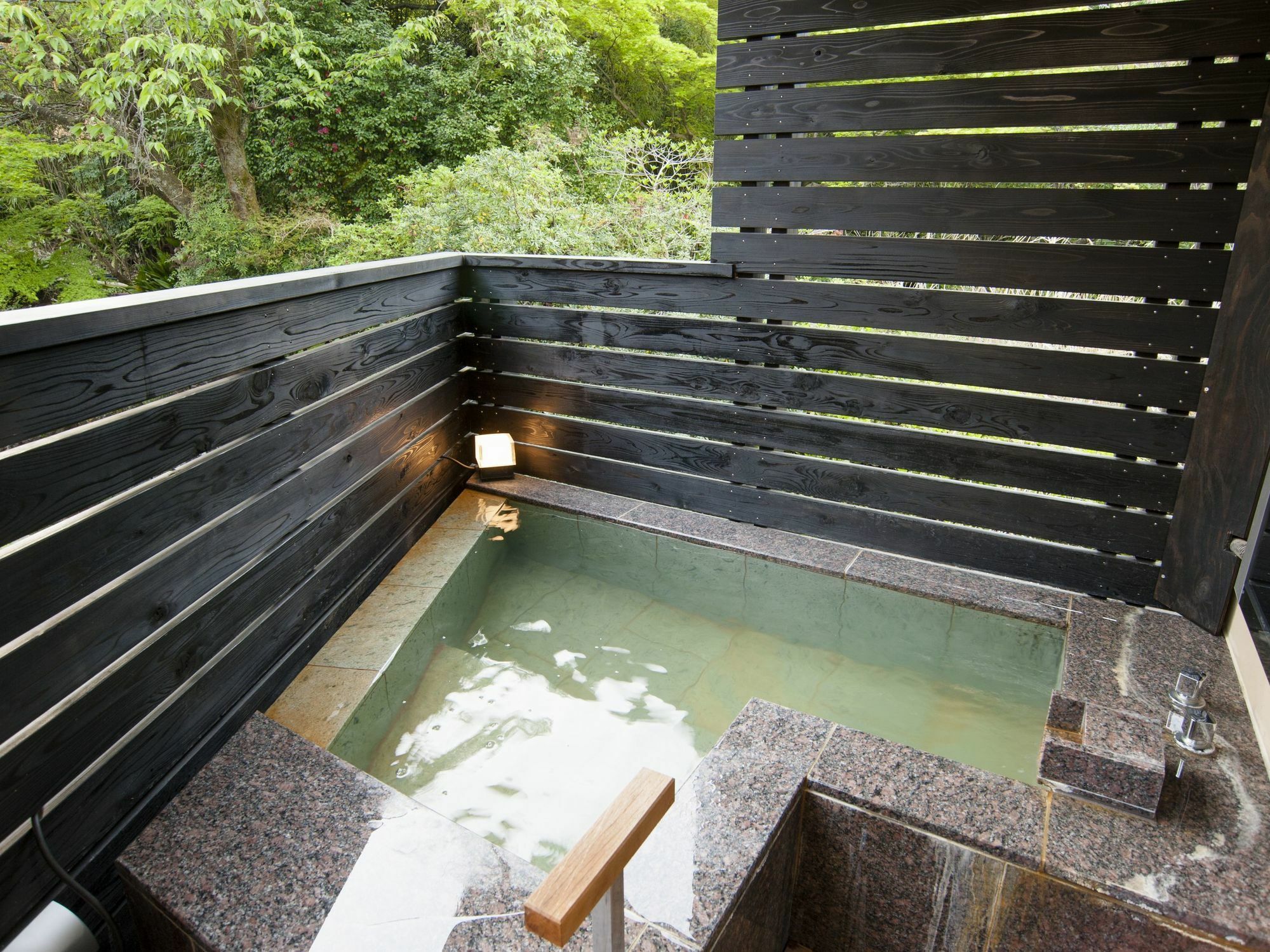 Fufu Atami Hotel Exterior photo